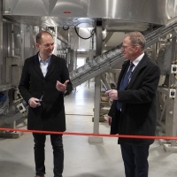 Minister indviede verdens første andengenerations pyrolyseanlæg